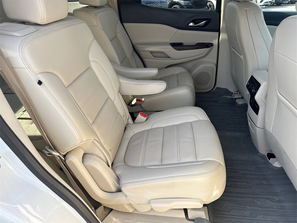 2022 GMC Acadia Denali