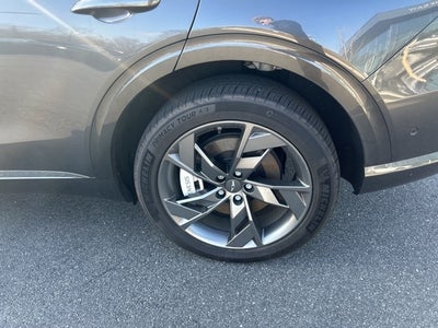 2025 Genesis Electrified GV70 Prestige