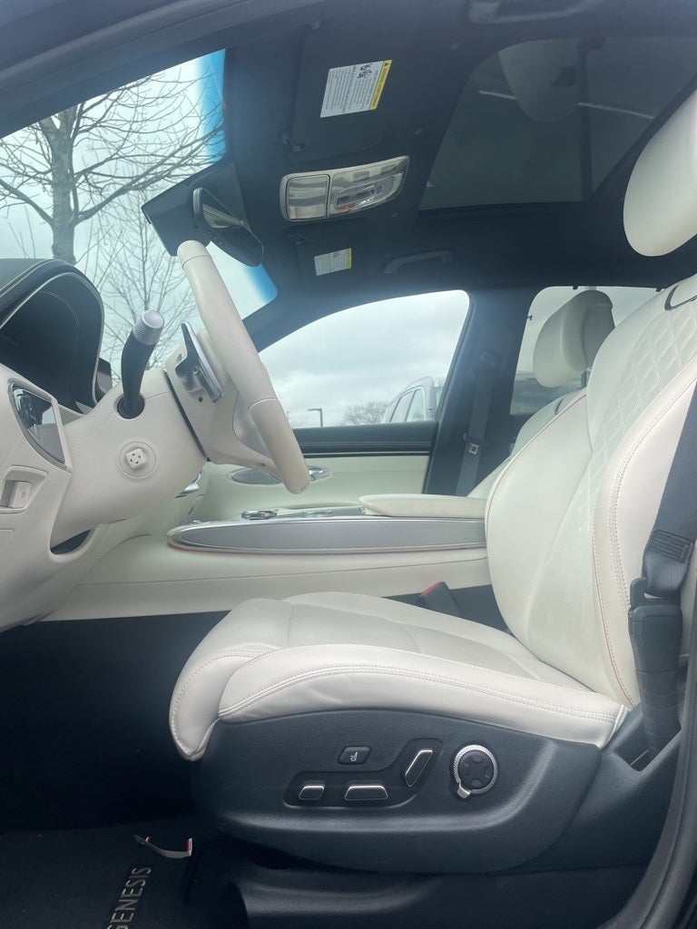 2023 Genesis Electrified GV70 Prestige