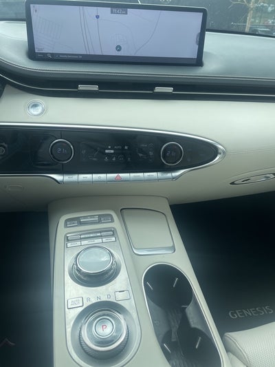 2023 Genesis Electrified GV70 Prestige