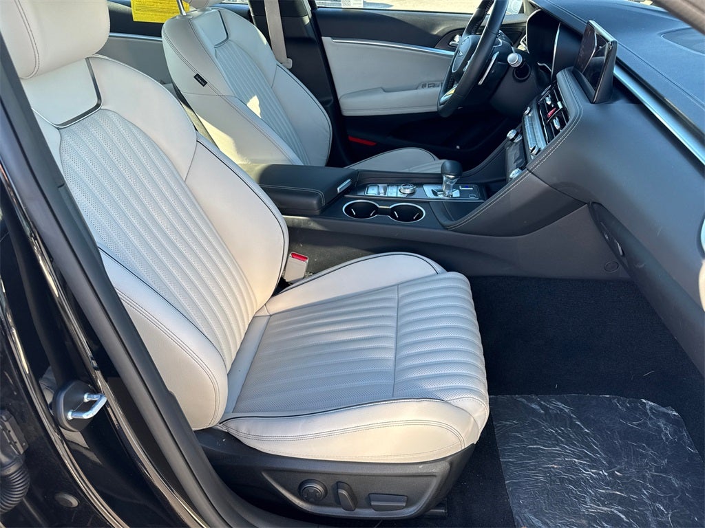 2025 Genesis G70 2.5T Sport Prestige