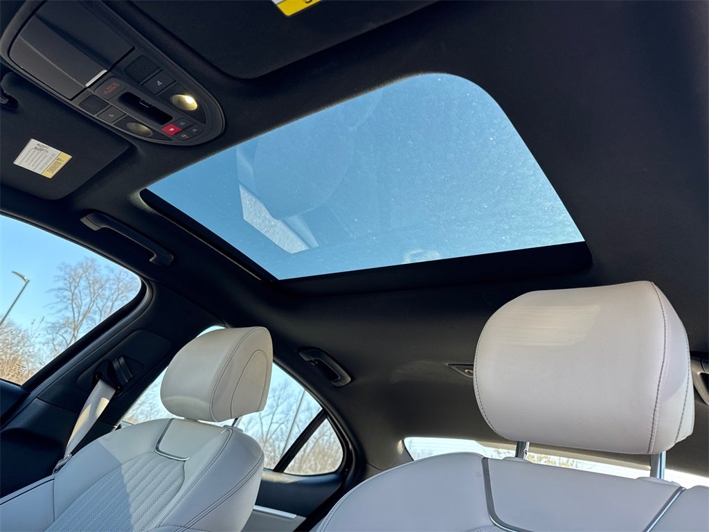 2025 Genesis G70 2.5T Sport Prestige