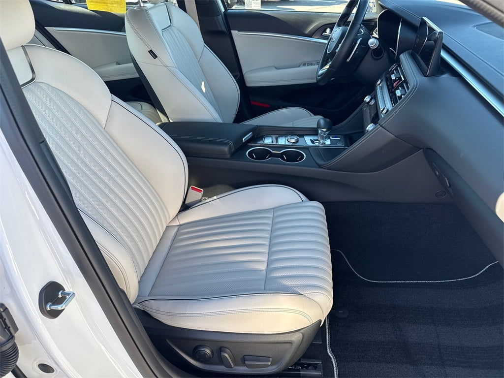 2025 Genesis G70 2.5T Sport Prestige