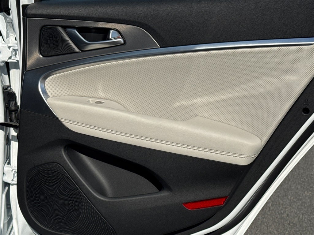 2025 Genesis G70 2.5T Sport Prestige