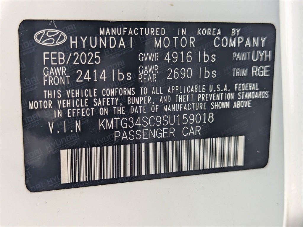 2025 Genesis G70 2.5T Sport Prestige