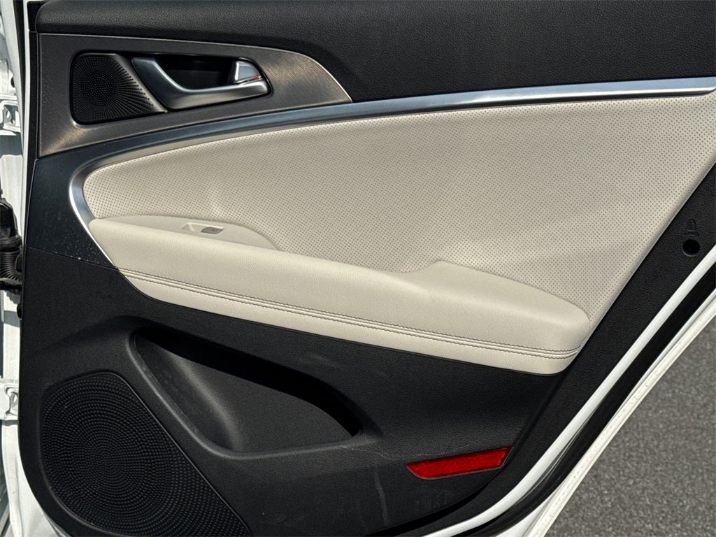 2025 Genesis G70 2.5T Sport Prestige