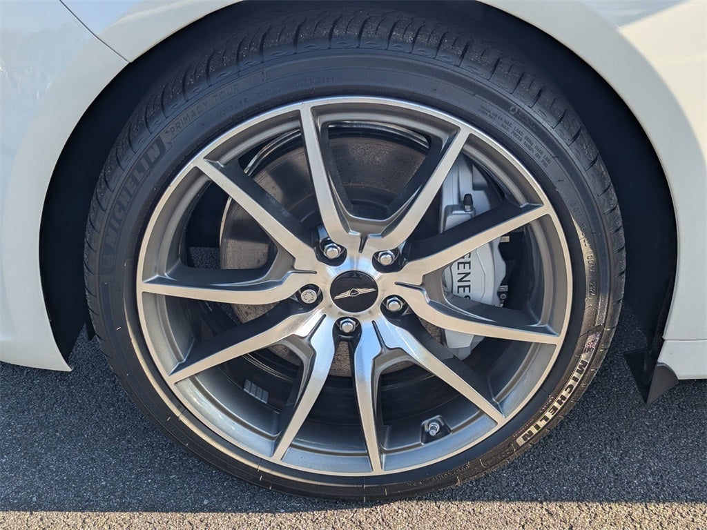 2025 Genesis G70 2.5T