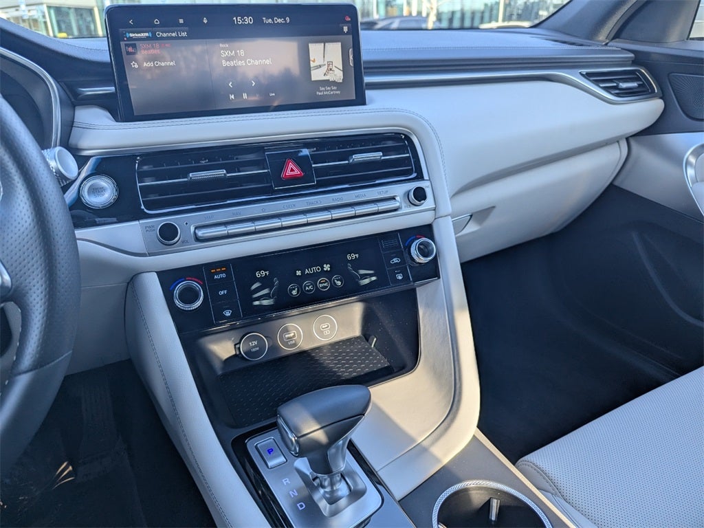 2025 Genesis G70 2.5T