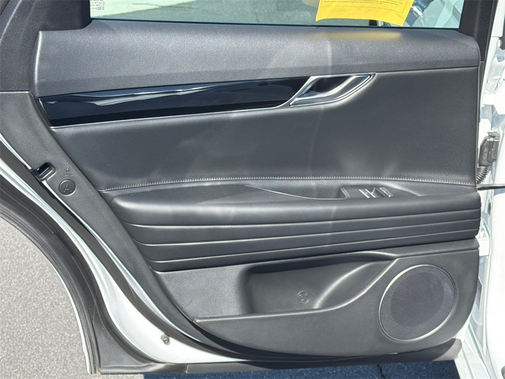 2024 Genesis G80 2.5T