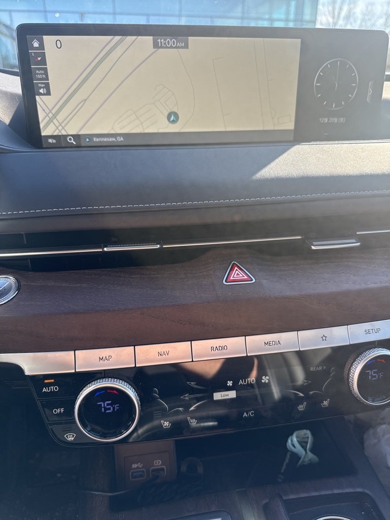 2023 Genesis G80 2.5T Advanced