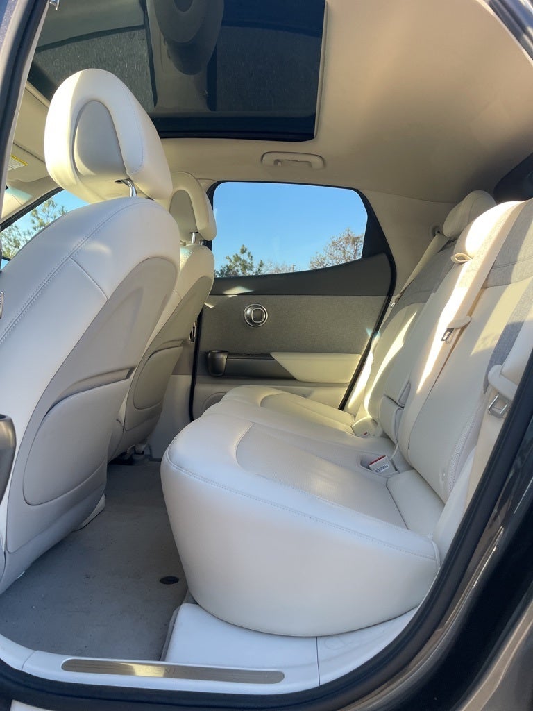 2024 Genesis GV60 Standard