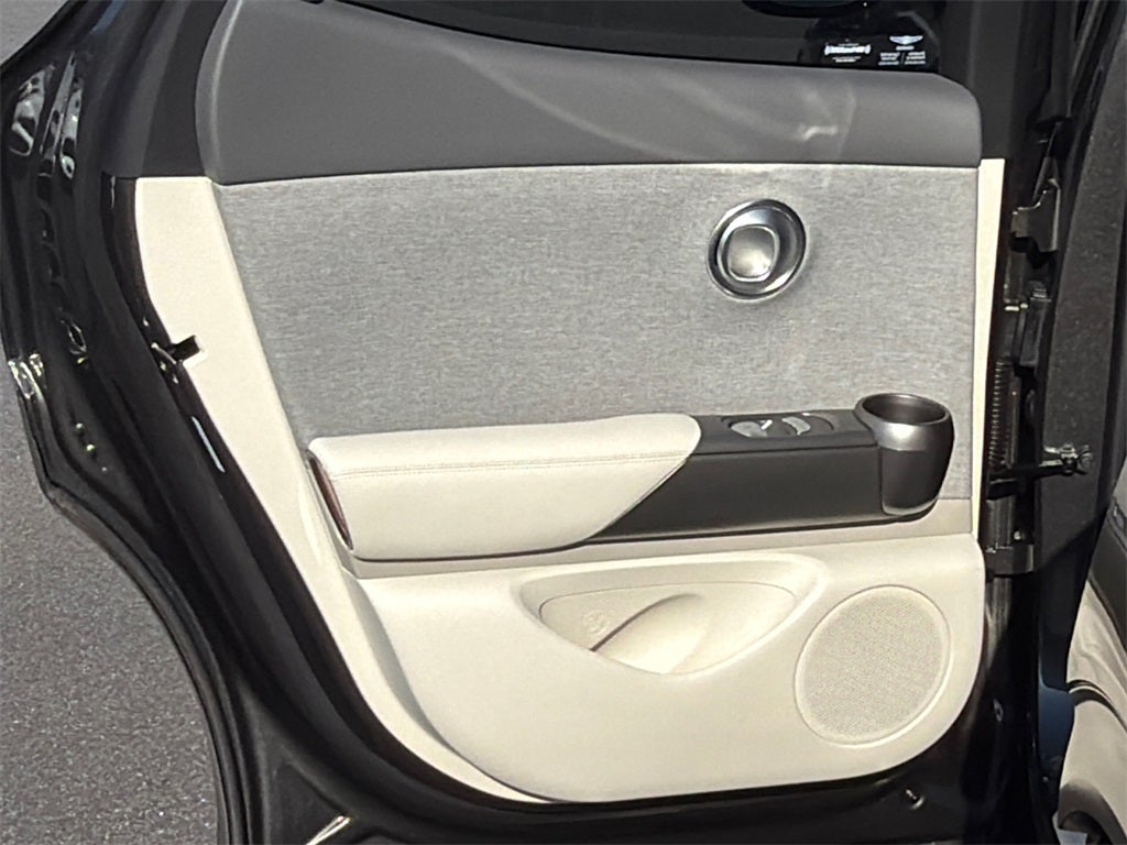 2024 Genesis GV60 Standard