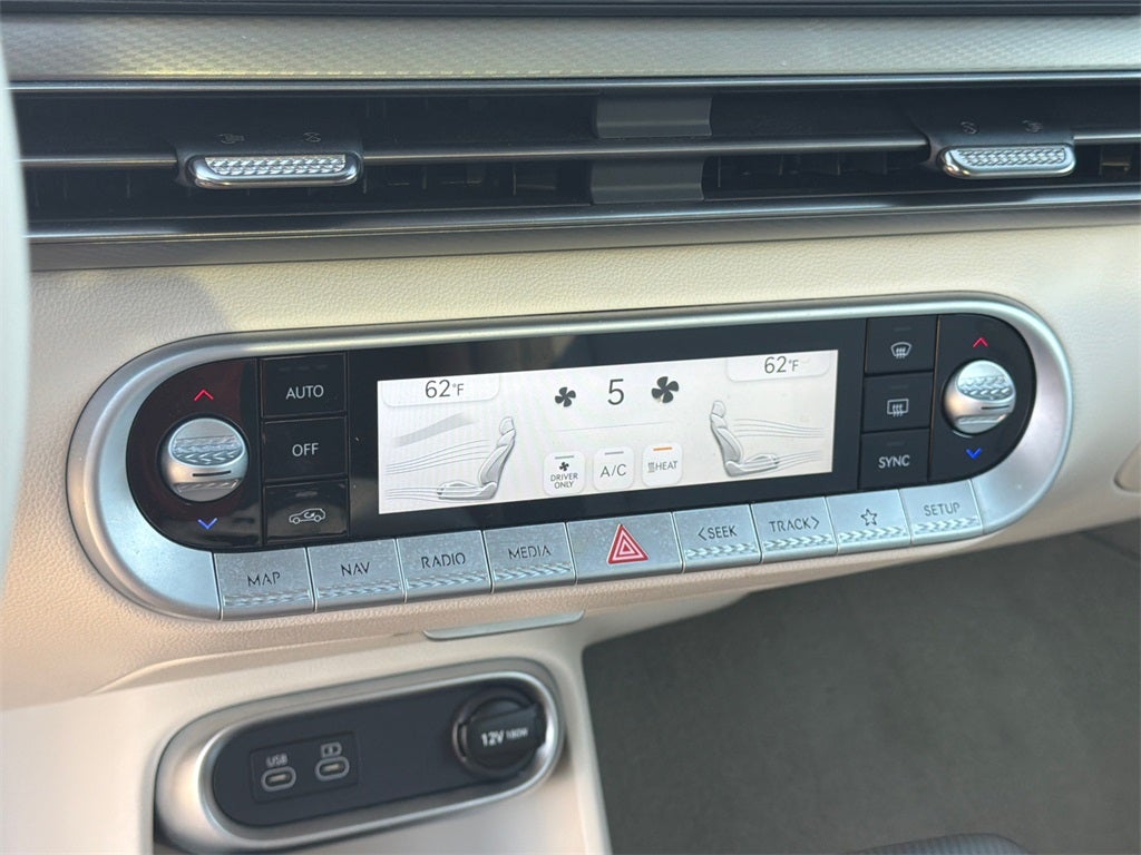 2024 Genesis GV60 Standard