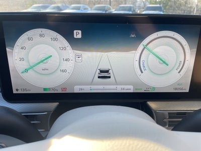 2024 Genesis GV60 Standard