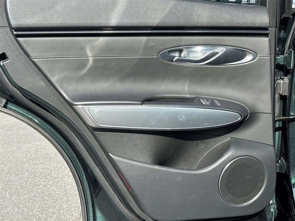 2023 Genesis GV70 2.5T Select