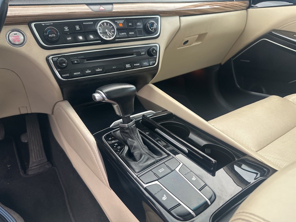 2017 Kia Cadenza Premium