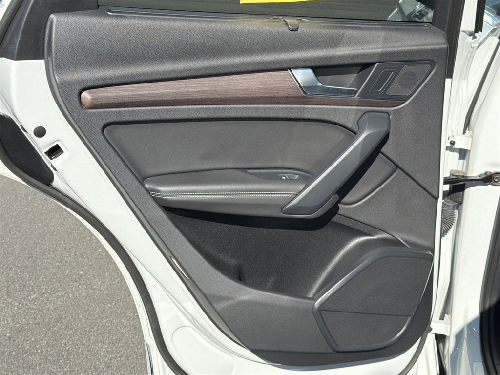 2021 Audi Q5 45 Premium Plus quattro