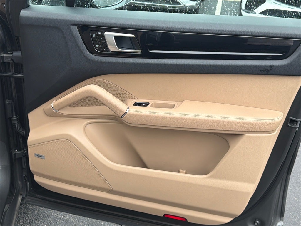 2021 Porsche Cayenne E-Hybrid Base