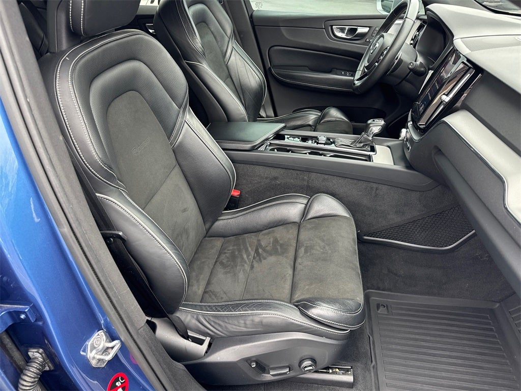 2018 Volvo XC60 T6 R-Design