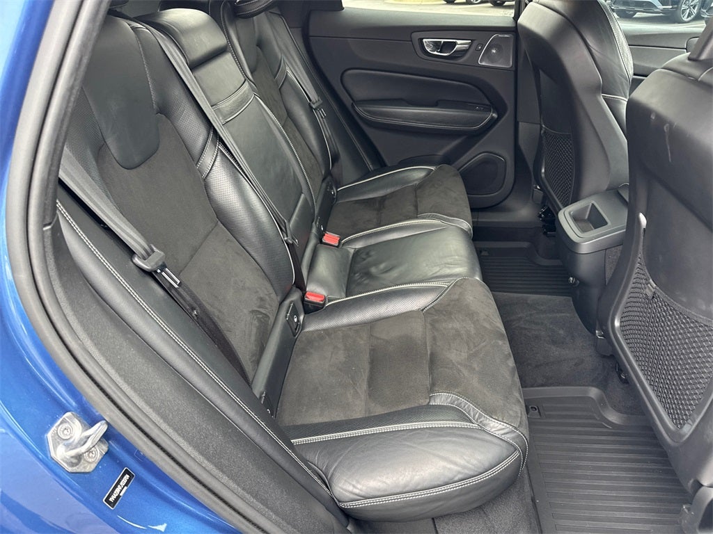 2018 Volvo XC60 T6 R-Design