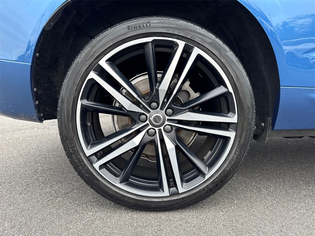 2018 Volvo XC60 T6 R-Design