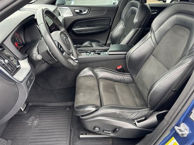 2018 Volvo XC60 T6 R-Design