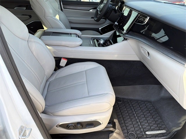 2023 Jeep Wagoneer Series III