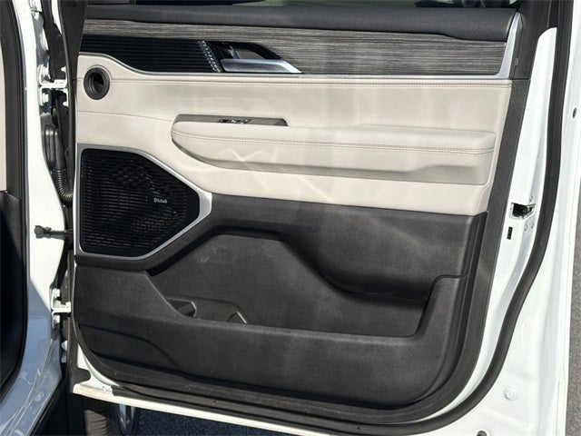 2023 Jeep Wagoneer Series III