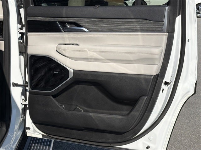 2023 Jeep Wagoneer Series III