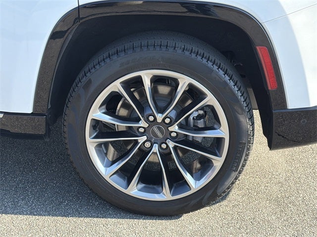 2023 Jeep Wagoneer Series III