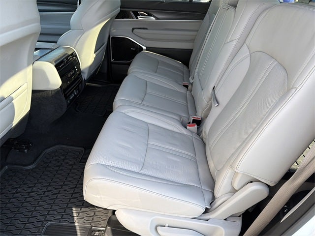 2023 Jeep Wagoneer Series III