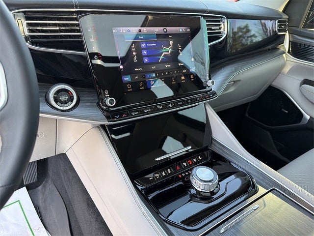 2023 Jeep Wagoneer Series III