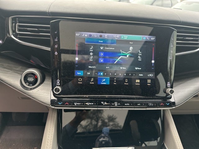 2023 Jeep Wagoneer Series III