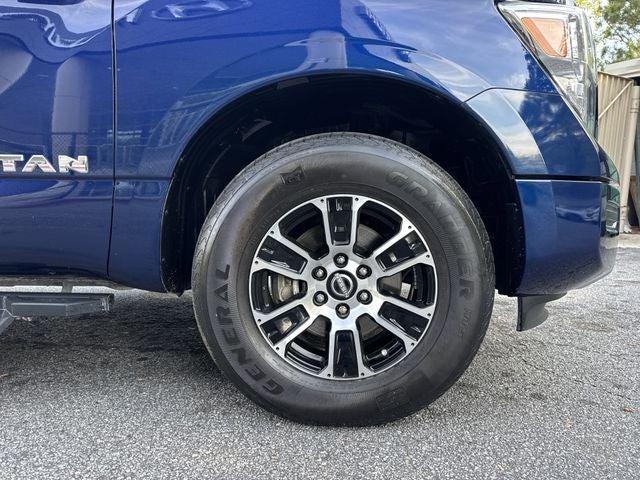 2024 Nissan Titan SV