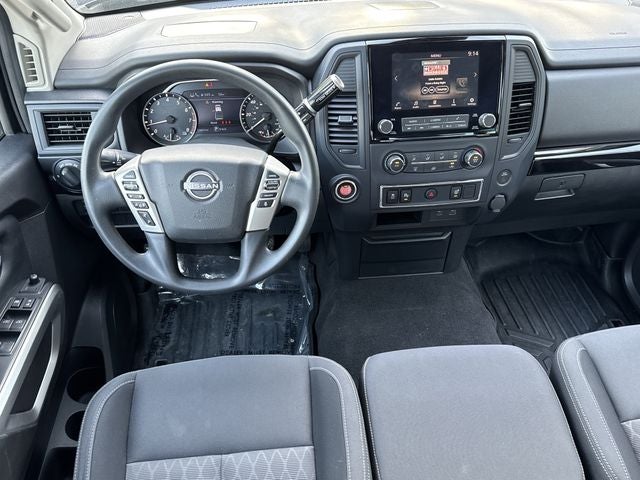 2024 Nissan Titan SV