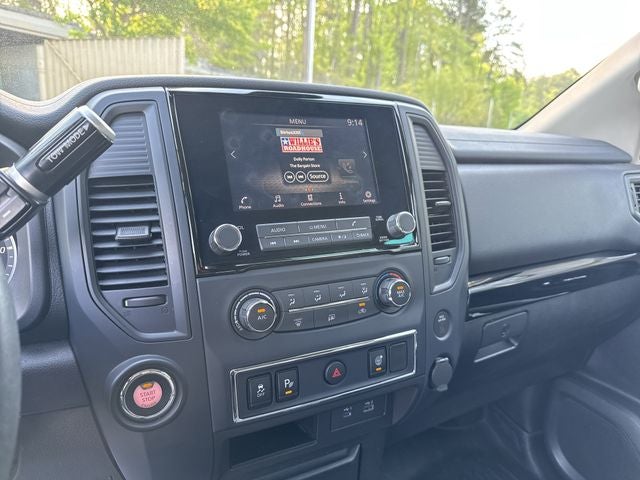 2024 Nissan Titan SV