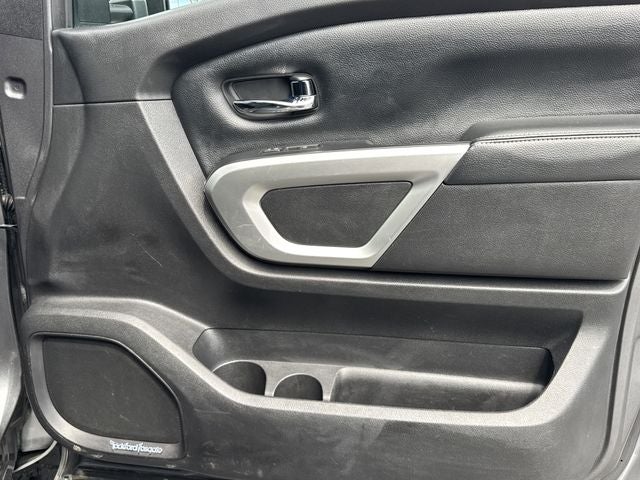 2017 Nissan Titan XD SL