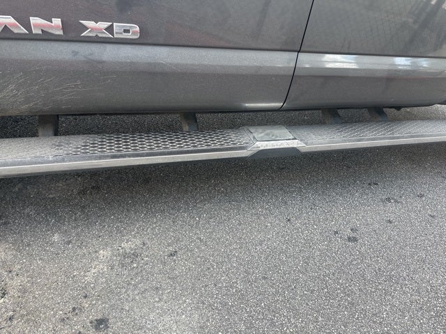 2017 Nissan Titan XD SL