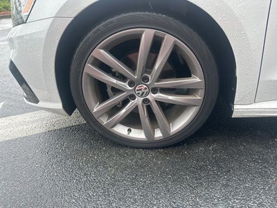 2018 Volkswagen Passat 2.0T R-Line