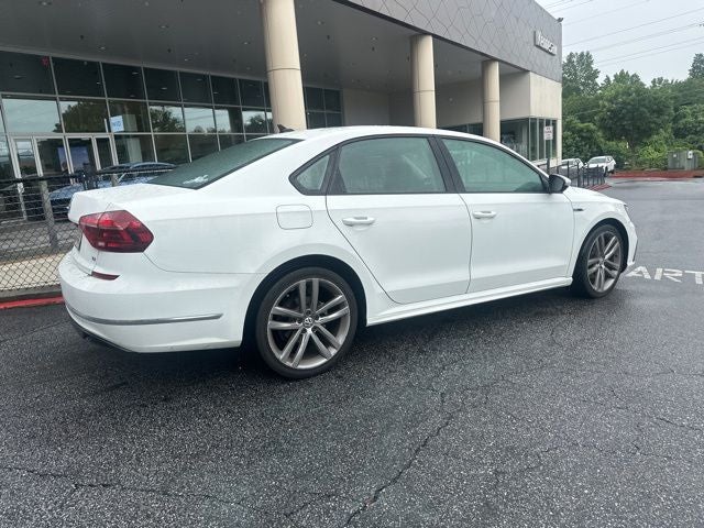 2018 Volkswagen Passat 2.0T R-Line