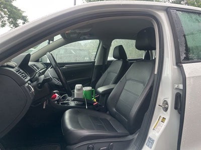 2018 Volkswagen Passat 2.0T R-Line