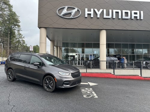 2022 Chrysler Pacifica Touring L