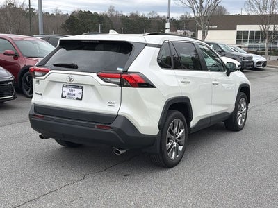 2022 Toyota RAV4 XLE Premium