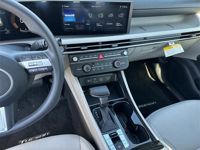 2025 Hyundai TUCSON SE