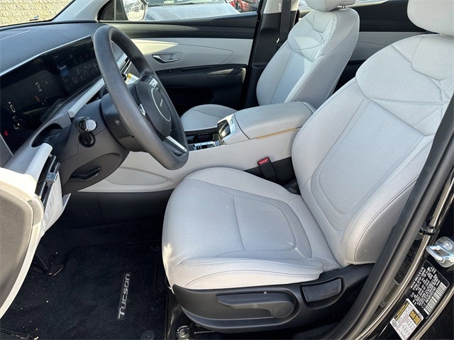 2025 Hyundai TUCSON SE