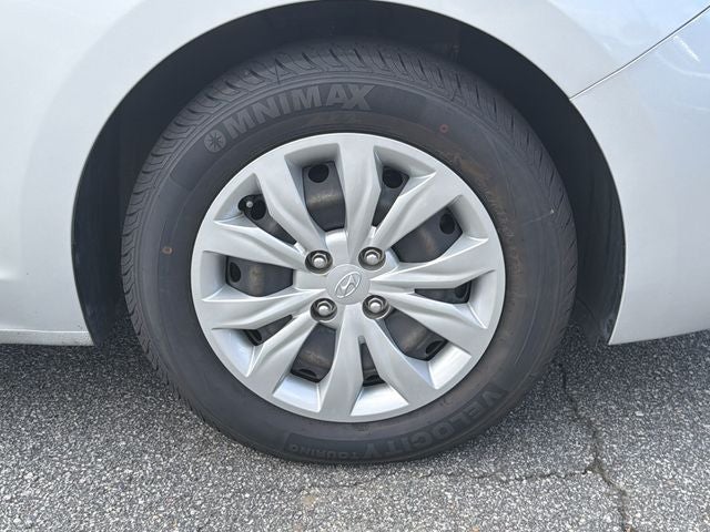 2022 Hyundai ACCENT SE
