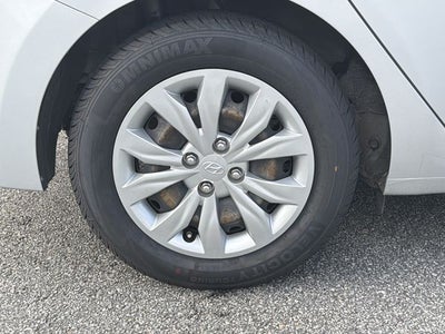 2022 Hyundai ACCENT SE