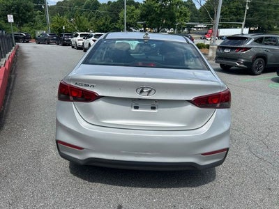 2022 Hyundai ACCENT SE