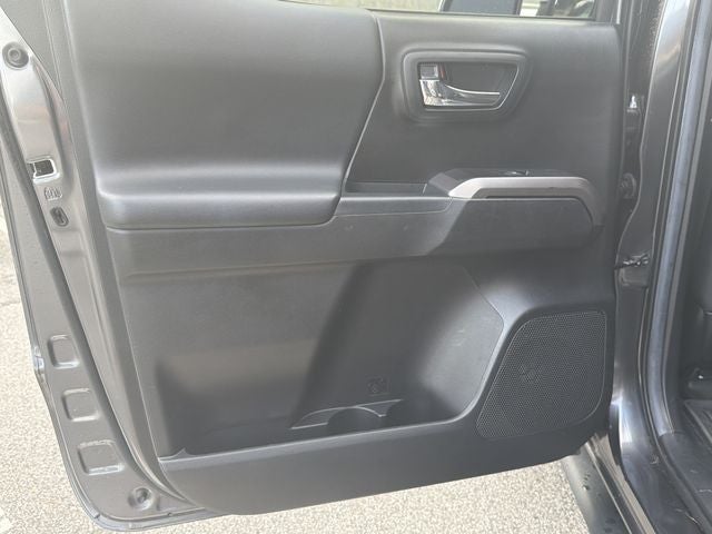 2022 Toyota Tacoma Limited V6