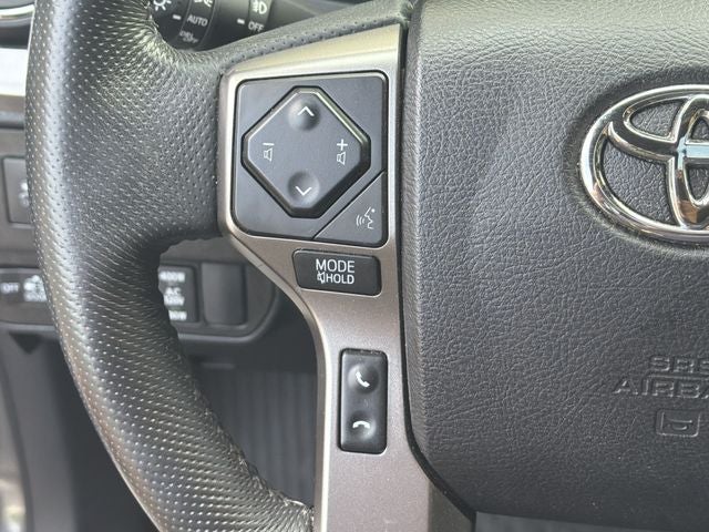 2022 Toyota Tacoma Limited V6